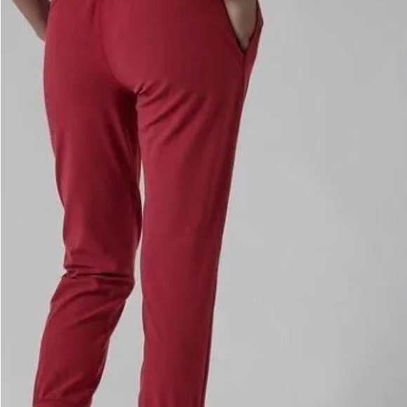 Athleta salutation jogger, dark red color - Picture 4 of 5